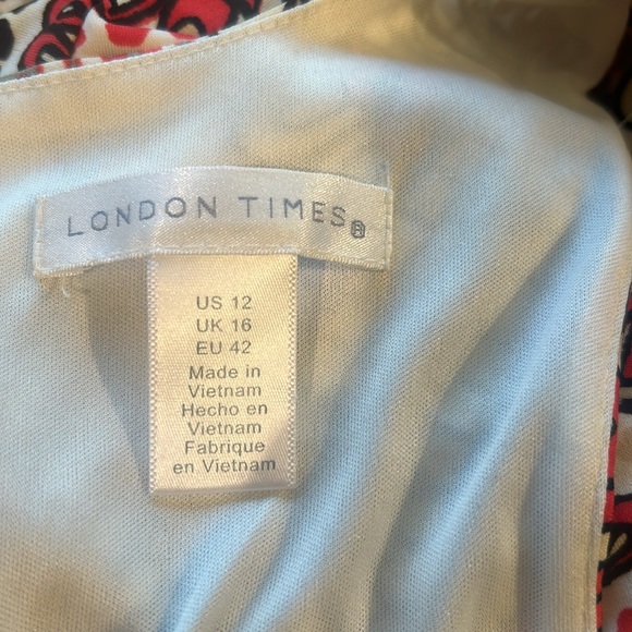 Women’s Maxi Dress - Picture 6 of 6